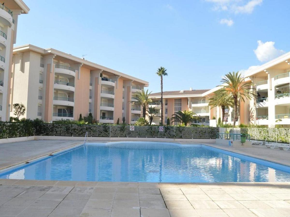 Frejus: Appt 2P, 5 Pers, Piscine, Plage A 150M, Parking, Animaux Ok - Fr-1-226A-357 Ngoại thất bức ảnh